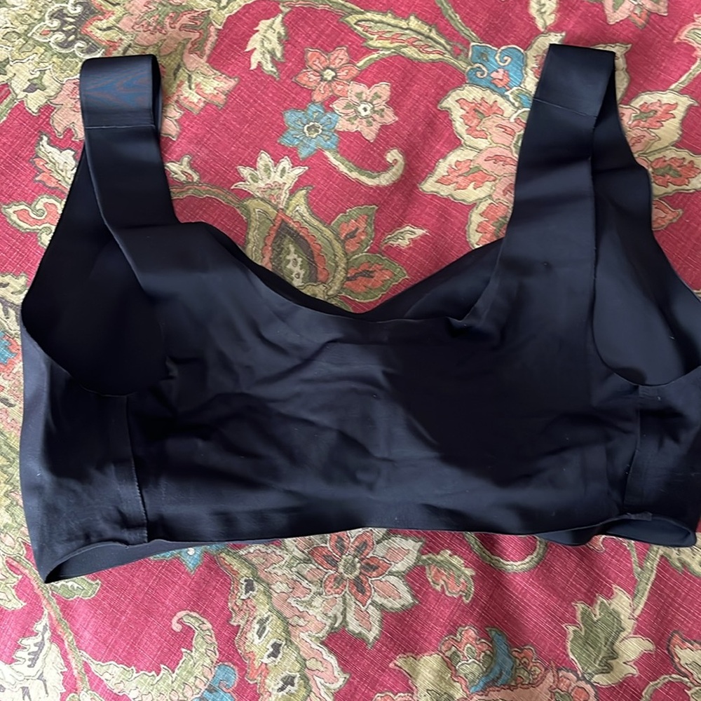 Super soft in new condition wireless padded bra